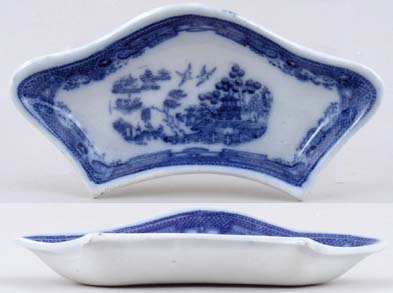 Dish small c1820